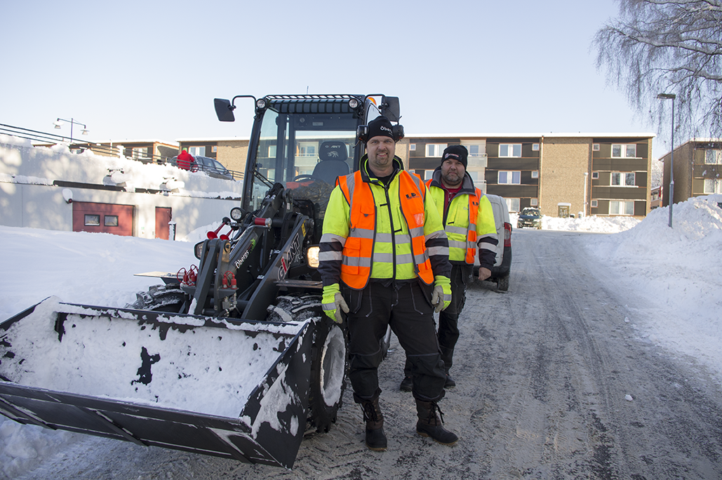 Snöskottare i bostadsområde